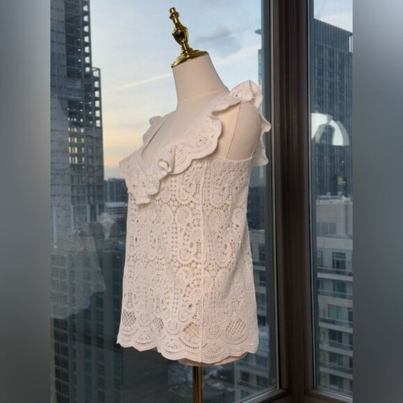 🆕 FARM Rio 🧿 NWOT Delicate White Crochet V-Neck Cami with Ruffle, Sz M - Picture 5 of 15